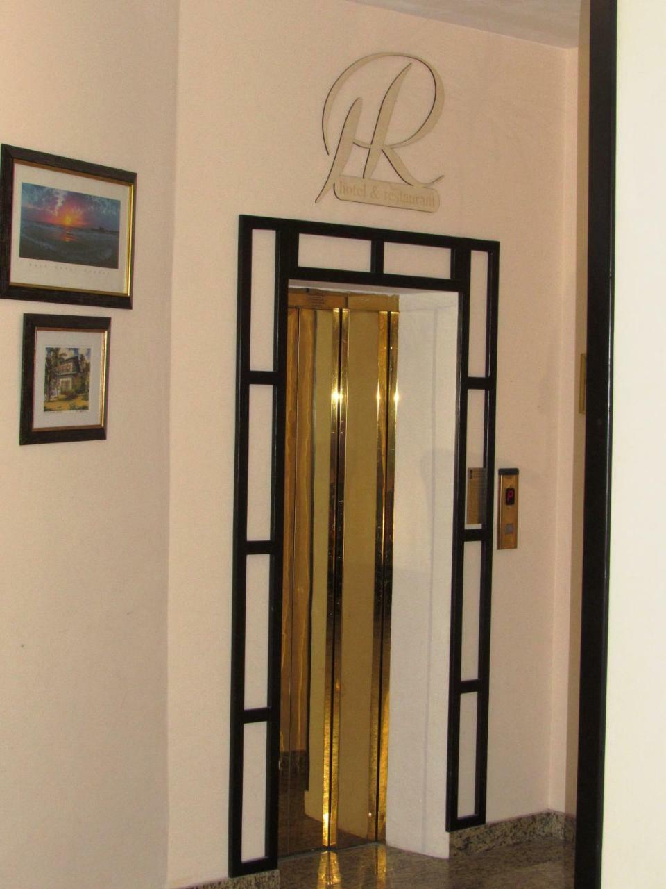 Hotel Roberts Σίμπιου Εξωτερικό φωτογραφία